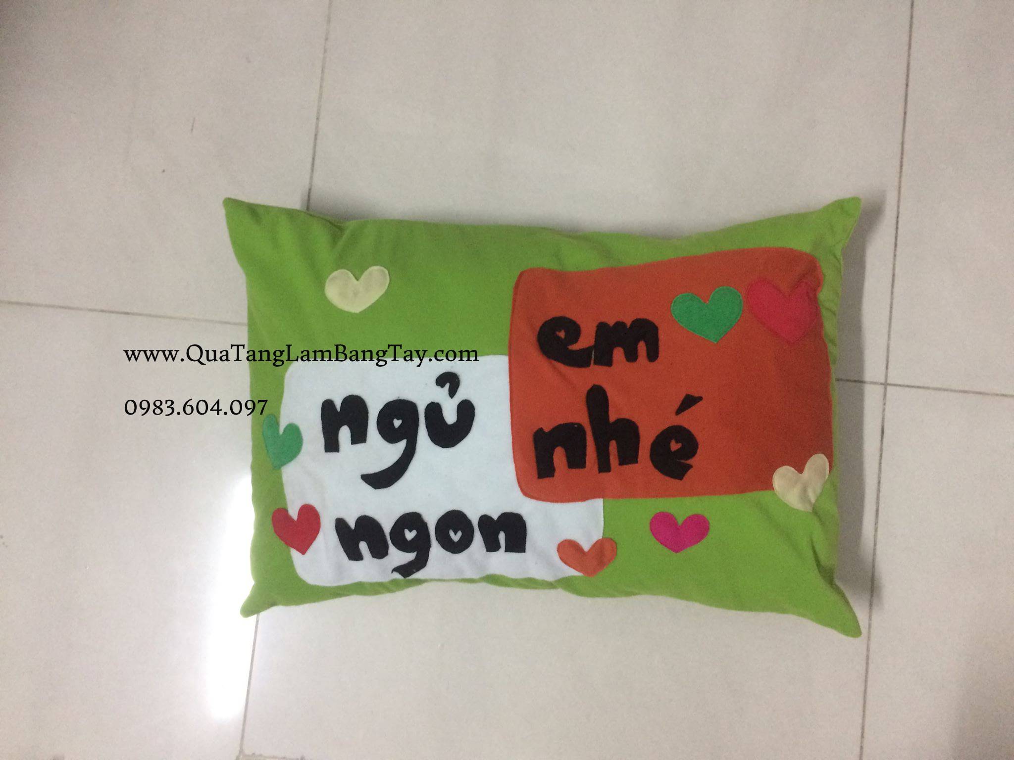 Gối handmade vải nỉ tặng bạn gái Ngủ Ngon Em Nhé mã GN26