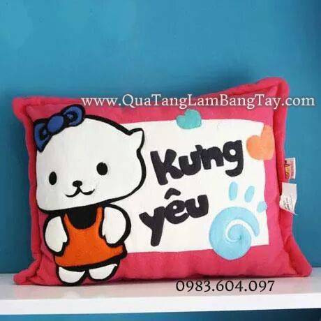 Gối handmade vải nỉ hình chữ nhật Kưng yêu mã GN21