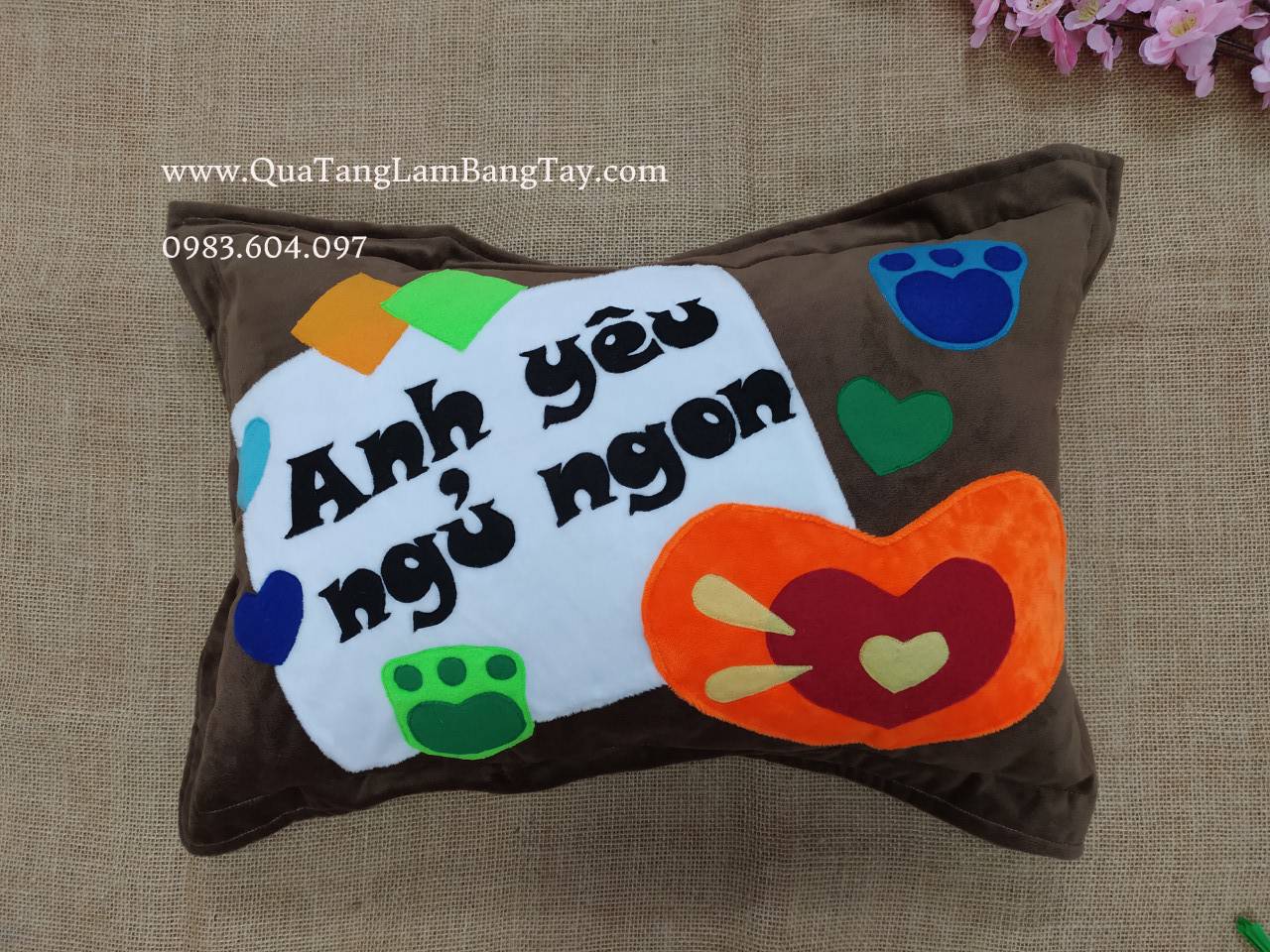 Gối handmade trái tim Anh yêu ngủ ngon mã GT21