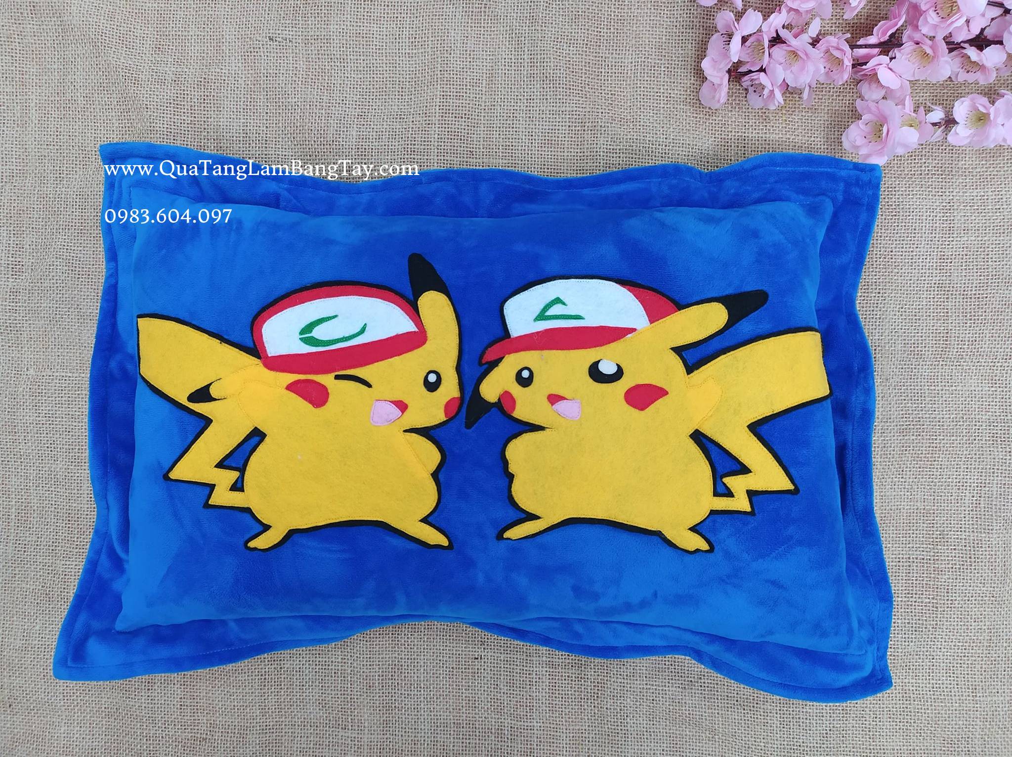 Gối handmade vải nỉ hình chữ nhật Hình Pikachu mã GB15